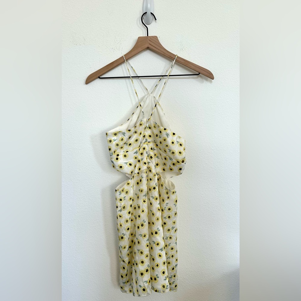 NWT Anthropologie Hutch Ditsy Floral Seaside Romper Cut Out Halter - Picture 3 of 5